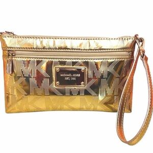 💛Michael Kors Jet Set Metallic Wristlet💛